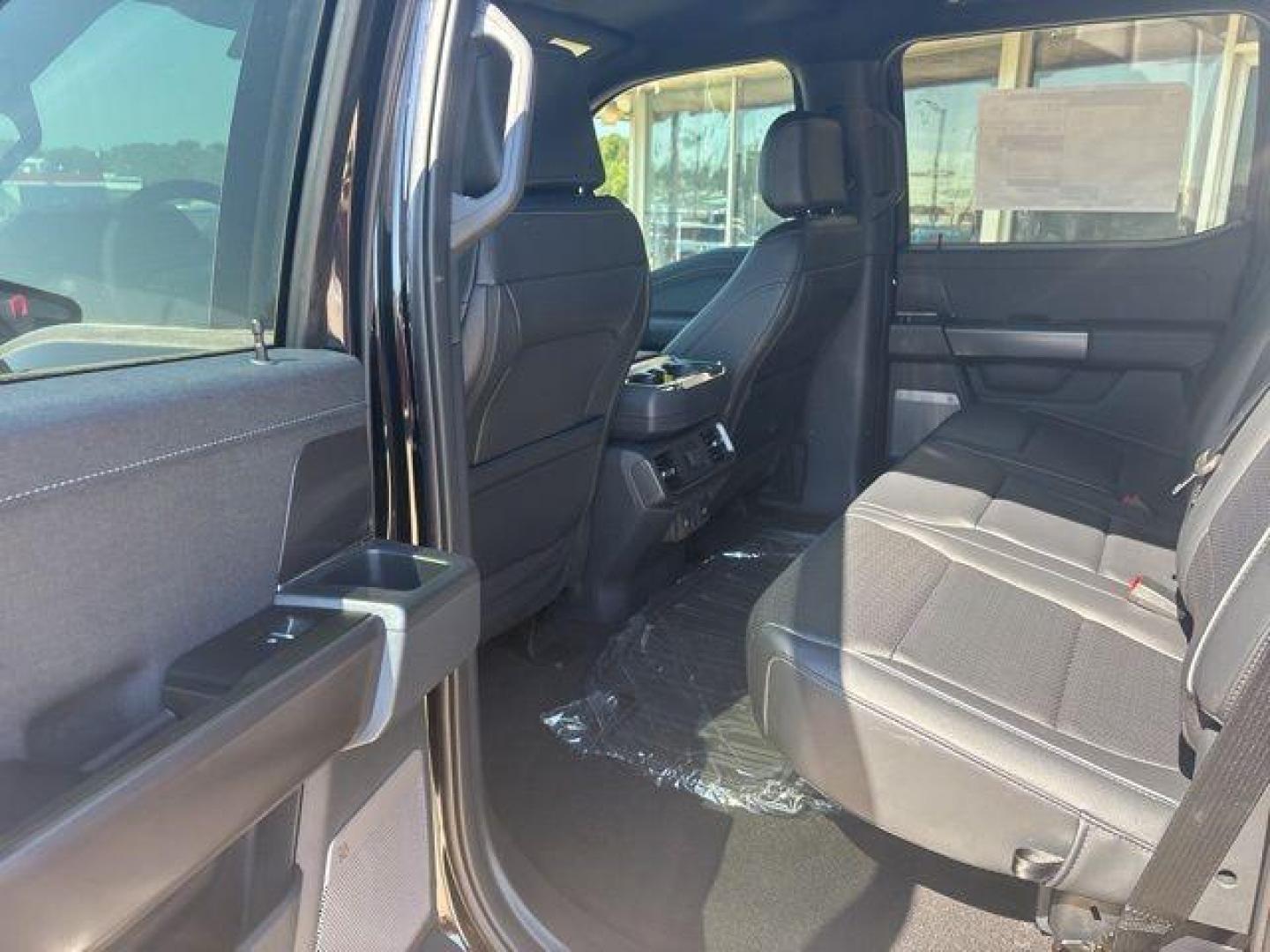 2025 Black Metallic /Black Ford F-150 Lariat (1FTFW5LDXSF) with an 3.5L PowerBoost Full-Hybrid V6 engine, Automatic transmission, located at 1105 E Mulberry, Kaufman, TX, 75142, (972) 962-2151, 32.589550, -96.300926 - $8,621 off MSRP!<br><br>3.5L PowerBoost Full-Hybrid V6, 4WD.<br>Agate Black Metallic 2025 Ford F-150 4D SuperCrew Lariat 4WD 10-Speed Automatic 3.5L PowerBoost Full-Hybrid V6 23/23 City/Highway MPG Price includes: $1000 - Employee Pricing Retail Bonus Cash. Exp. 07/06/2026 $2500 - Employee Pricing R - Photo#13