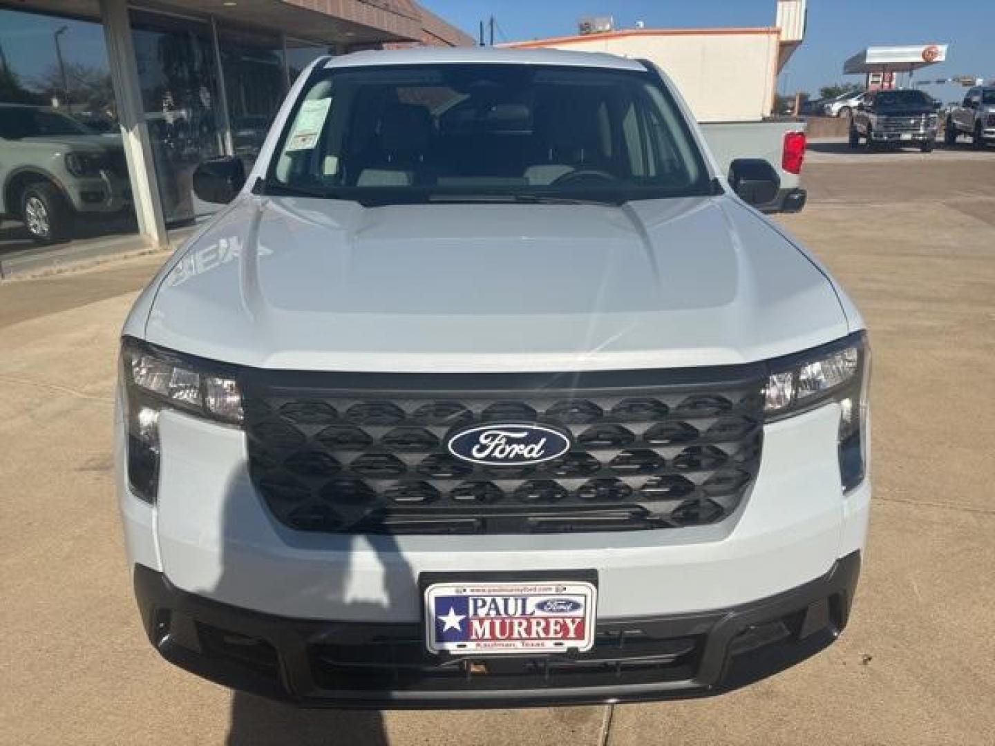 2025 White /Navy Ford Maverick XLT (3FTTW8JA4SR) with an EcoBoost 2.0L I4 GTDi DOHC Turbocharged VCT engine, Automatic transmission, located at 1105 E Mulberry, Kaufman, TX, 75142, (972) 962-2151, 32.589550, -96.300926 - Photo#6