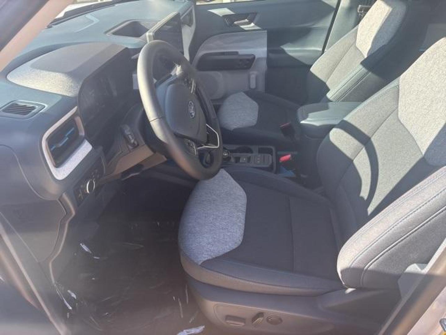 2025 White /Navy Ford Maverick XLT (3FTTW8JA4SR) with an EcoBoost 2.0L I4 GTDi DOHC Turbocharged VCT engine, Automatic transmission, located at 1105 E Mulberry, Kaufman, TX, 75142, (972) 962-2151, 32.589550, -96.300926 - Photo#9