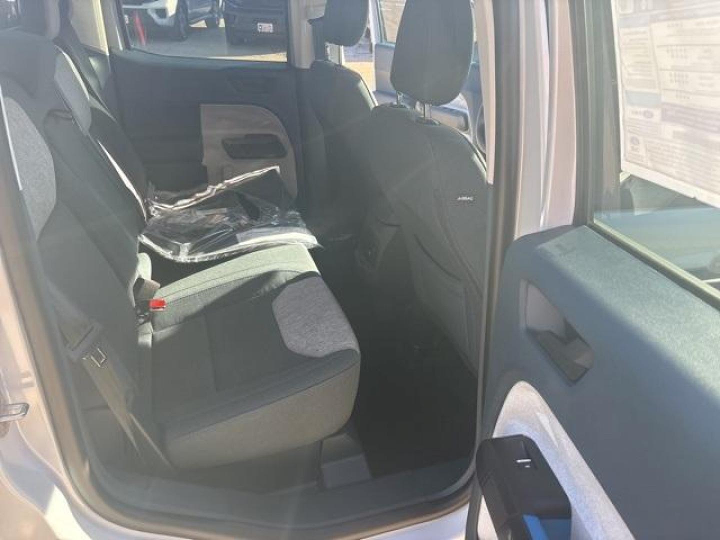 2025 White /Navy Ford Maverick XLT (3FTTW8JA4SR) with an EcoBoost 2.0L I4 GTDi DOHC Turbocharged VCT engine, Automatic transmission, located at 1105 E Mulberry, Kaufman, TX, 75142, (972) 962-2151, 32.589550, -96.300926 - Photo#17