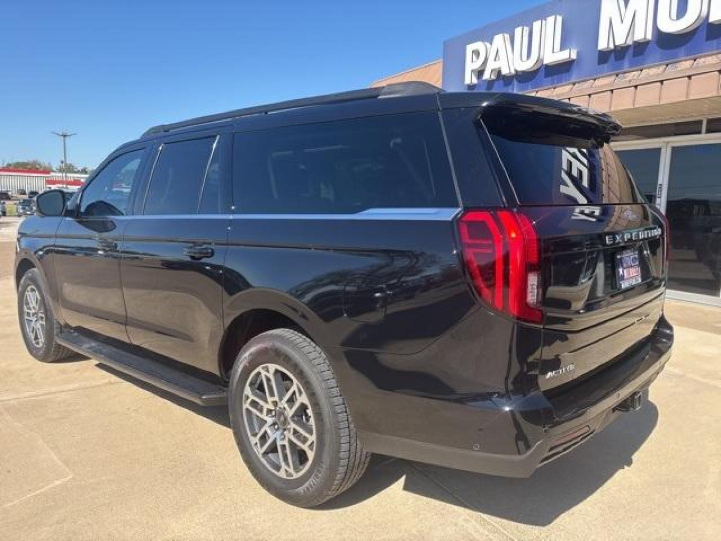 2025 Agate Black Metallic /Gray Ford Expedition Max (1FMJK1H87SE) with an EcoBoost 3.5L V6 GTDi DOHC 24V Twin Turbocharged engine, Automatic transmission, located at 1105 E Mulberry, Kaufman, TX, 75142, (972) 962-2151, 32.589550, -96.300926 - Photo#3