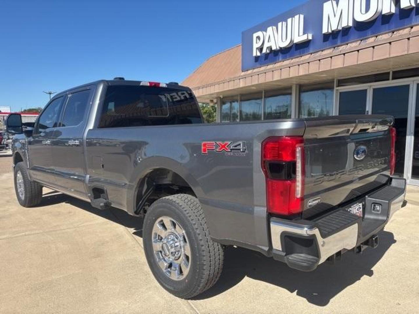 2026 Gray Metallic /Black Onyx Ford F-350SD Lariat (1FT8W3BT5TE) with an Power Stroke 6.7L V8 DI 32V OHV Turbodiesel engine, Automatic transmission, located at 1105 E Mulberry, Kaufman, TX, 75142, (972) 962-2151, 32.589550, -96.300926 - Carbonized Gray Metallic 2026 Ford F-350SD 4D Crew Cab Lariat 4WD 10-Speed Automatic Power Stroke 6.7L V8 DI 32V OHV Turbodiesel 4WD. - Photo#3