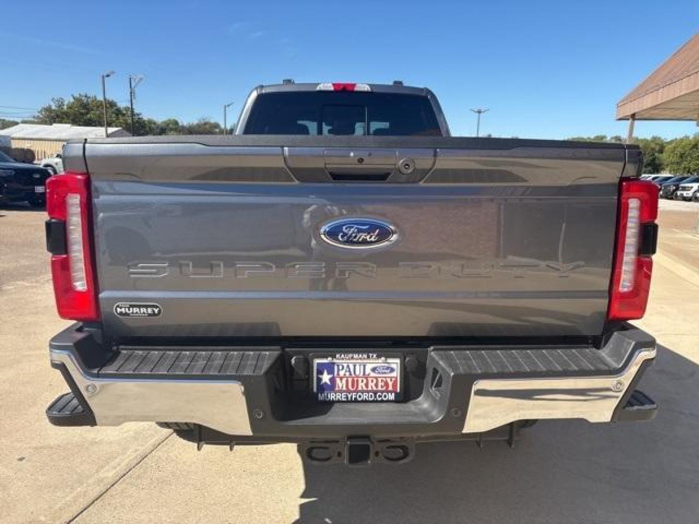 2026 Gray Metallic /Black Onyx Ford F-350SD Lariat (1FT8W3BT5TE) with an Power Stroke 6.7L V8 DI 32V OHV Turbodiesel engine, Automatic transmission, located at 1105 E Mulberry, Kaufman, TX, 75142, (972) 962-2151, 32.589550, -96.300926 - Carbonized Gray Metallic 2026 Ford F-350SD 4D Crew Cab Lariat 4WD 10-Speed Automatic Power Stroke 6.7L V8 DI 32V OHV Turbodiesel 4WD. - Photo#4