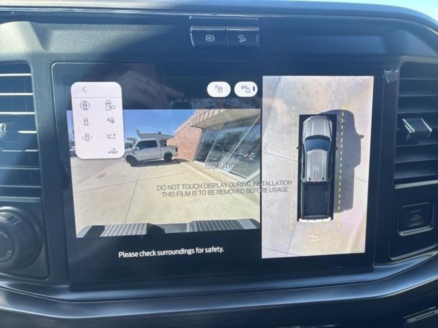 2026 Gray Metallic /Black Onyx Ford F-350SD Lariat (1FT8W3BT5TE) with an Power Stroke 6.7L V8 DI 32V OHV Turbodiesel engine, Automatic transmission, located at 1105 E Mulberry, Kaufman, TX, 75142, (972) 962-2151, 32.589550, -96.300926 - Carbonized Gray Metallic 2026 Ford F-350SD 4D Crew Cab Lariat 4WD 10-Speed Automatic Power Stroke 6.7L V8 DI 32V OHV Turbodiesel 4WD. - Photo#27