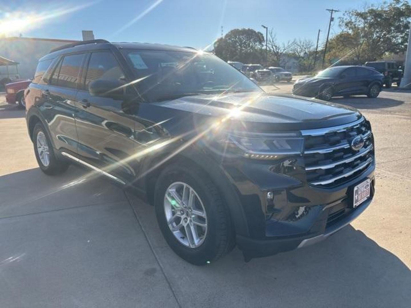 2025 Agate Black Metallic /Gray Ford Explorer Active (1FMUK7DH5SG) with an 2.3L EcoBoost I-4 engine, Automatic transmission, located at 1105 E Mulberry, Kaufman, TX, 75142, (972) 962-2151, 32.589550, -96.300926 - Photo#6