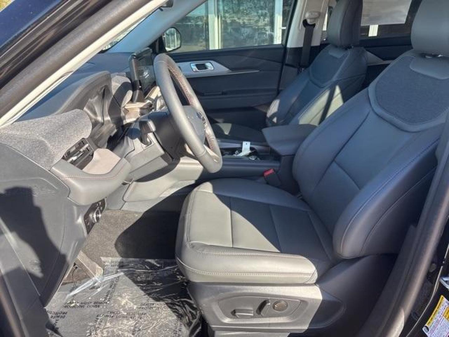 2025 Agate Black Metallic /Gray Ford Explorer Active (1FMUK7DH5SG) with an 2.3L EcoBoost I-4 engine, Automatic transmission, located at 1105 E Mulberry, Kaufman, TX, 75142, (972) 962-2151, 32.589550, -96.300926 - Photo#9