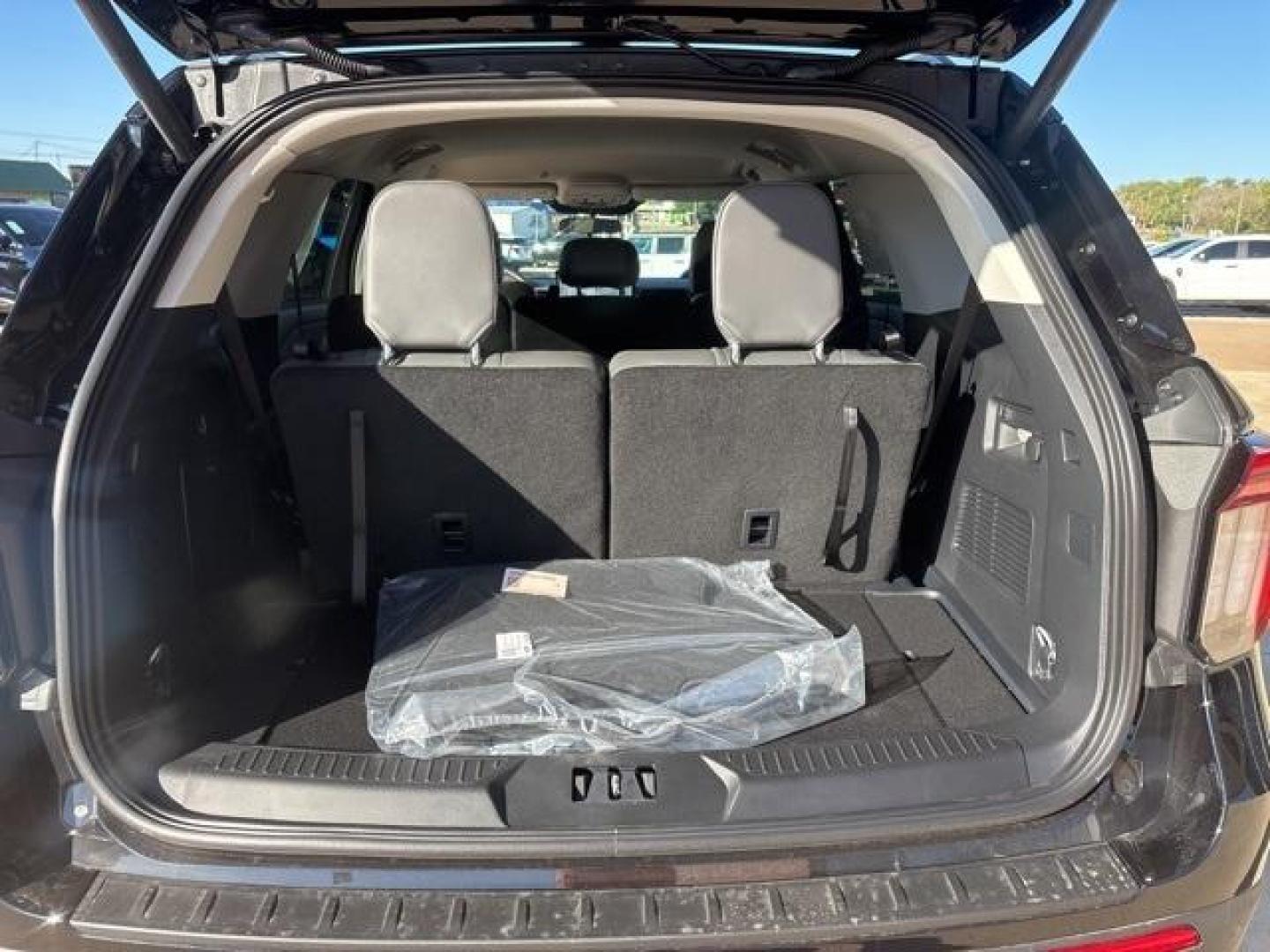 2025 Agate Black Metallic /Gray Ford Explorer Active (1FMUK7DH5SG) with an 2.3L EcoBoost I-4 engine, Automatic transmission, located at 1105 E Mulberry, Kaufman, TX, 75142, (972) 962-2151, 32.589550, -96.300926 - Photo#14