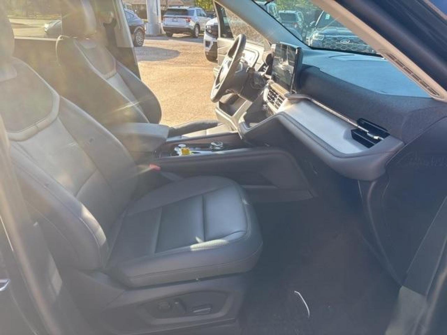 2025 Agate Black Metallic /Gray Ford Explorer Active (1FMUK7DH5SG) with an 2.3L EcoBoost I-4 engine, Automatic transmission, located at 1105 E Mulberry, Kaufman, TX, 75142, (972) 962-2151, 32.589550, -96.300926 - Photo#17