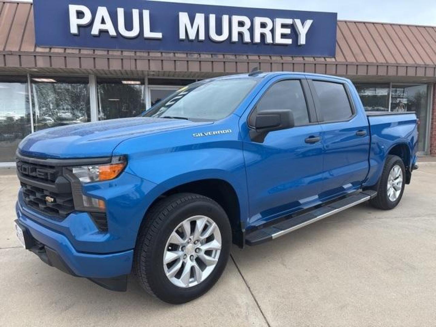 2022 Glacier Blue Metallic /Black Chevrolet Silverado 1500 Custom (1GCPABEK5NZ) with an 2.7L Turbo engine, Automatic transmission, located at 1105 E Mulberry, Kaufman, TX, 75142, (972) 962-2151, 32.589550, -96.300926 - Glacier Blue Metallic 2022 Chevrolet Silverado 1500 4D Crew Cab Custom RWD 8-Speed Automatic 2.7L Turbo 8-Speed Automatic, Black Cloth. Priced below KBB Fair Purchase Price!<br><br><br>Odometer is 21114 miles below market average!<br><br><br>Please call Paul Murrey Ford Inc. In Kaufman Texas A Famil - Photo#2