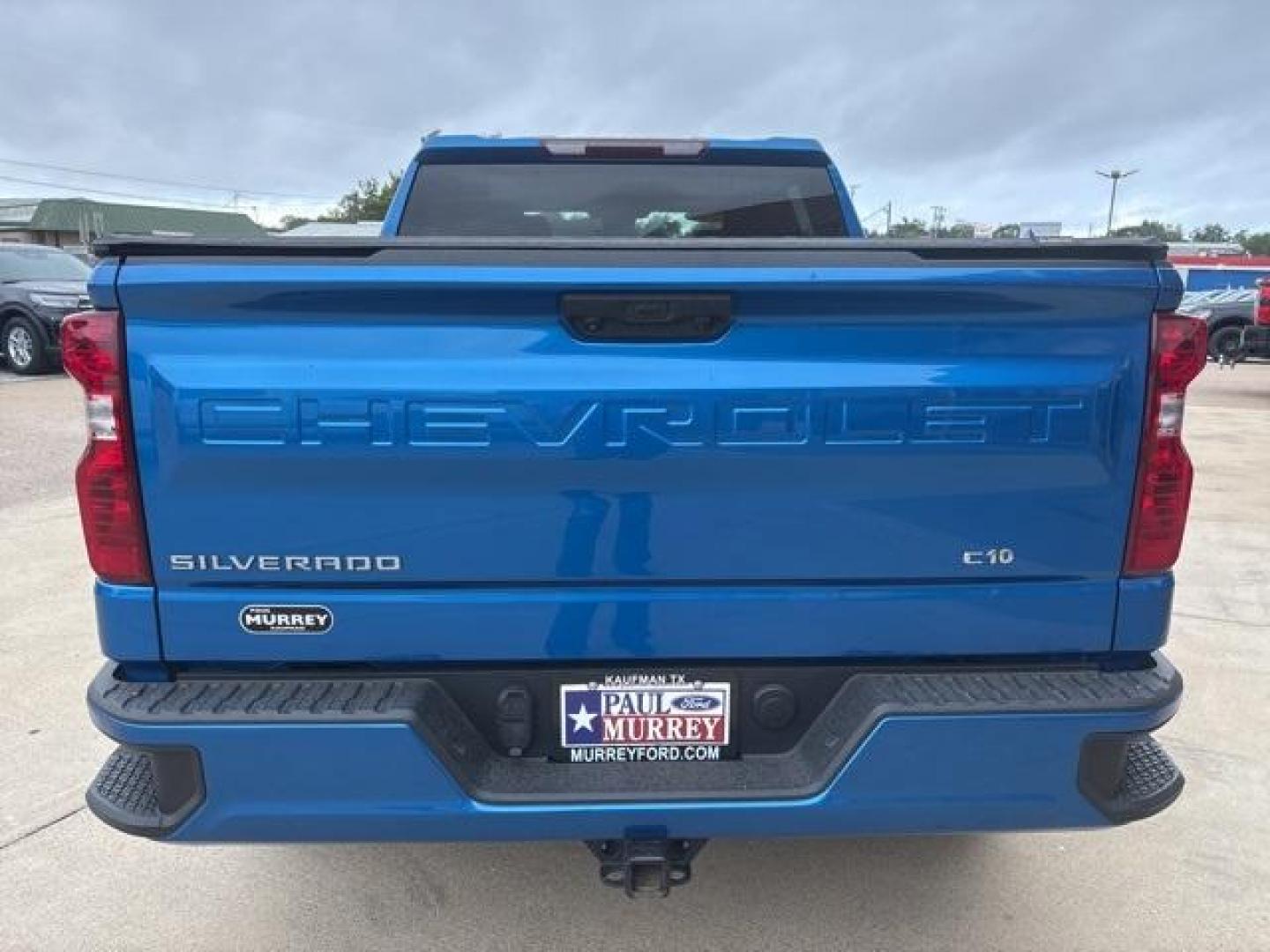2022 Glacier Blue Metallic /Black Chevrolet Silverado 1500 Custom (1GCPABEK5NZ) with an 2.7L Turbo engine, Automatic transmission, located at 1105 E Mulberry, Kaufman, TX, 75142, (972) 962-2151, 32.589550, -96.300926 - Glacier Blue Metallic 2022 Chevrolet Silverado 1500 4D Crew Cab Custom RWD 8-Speed Automatic 2.7L Turbo 8-Speed Automatic, Black Cloth. Priced below KBB Fair Purchase Price!<br><br><br>Odometer is 21114 miles below market average!<br><br><br>Please call Paul Murrey Ford Inc. In Kaufman Texas A Famil - Photo#4