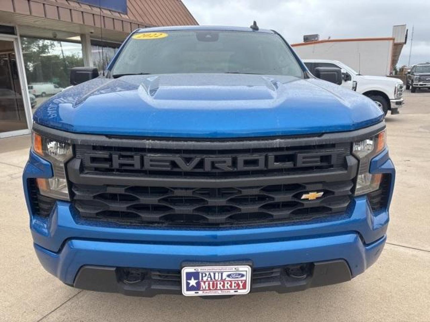 2022 Glacier Blue Metallic /Black Chevrolet Silverado 1500 Custom (1GCPABEK5NZ) with an 2.7L Turbo engine, Automatic transmission, located at 1105 E Mulberry, Kaufman, TX, 75142, (972) 962-2151, 32.589550, -96.300926 - Glacier Blue Metallic 2022 Chevrolet Silverado 1500 4D Crew Cab Custom RWD 8-Speed Automatic 2.7L Turbo 8-Speed Automatic, Black Cloth. Priced below KBB Fair Purchase Price!<br><br><br>Odometer is 21114 miles below market average!<br><br><br>Please call Paul Murrey Ford Inc. In Kaufman Texas A Famil - Photo#7