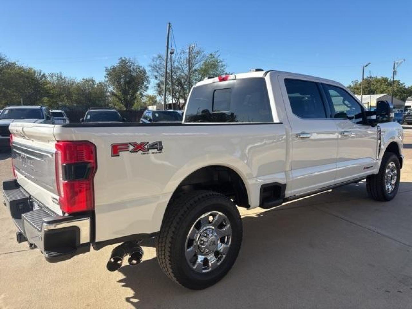 2026 Star White Metallic Tri-Coat /Java Ford F-250SD King Ranch (1FT8W2BM5TE) with an 6.7L High Output Power Stroke V8 Diesel engine, Automatic transmission, located at 1105 E Mulberry, Kaufman, TX, 75142, (972) 962-2151, 32.589550, -96.300926 - Star White Metallic Tri-Coat 2026 Ford F-250SD 4D Crew Cab 4WD 10-Speed Automatic 6.7L High Output Power Stroke V8 Diesel 4WD. - Photo#5