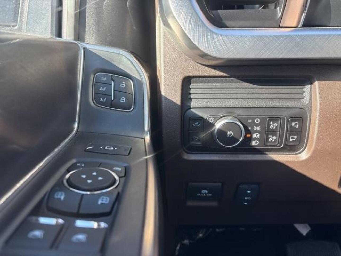 2026 Star White Metallic Tri-Coat /Java Ford F-250SD King Ranch (1FT8W2BM5TE) with an 6.7L High Output Power Stroke V8 Diesel engine, Automatic transmission, located at 1105 E Mulberry, Kaufman, TX, 75142, (972) 962-2151, 32.589550, -96.300926 - Star White Metallic Tri-Coat 2026 Ford F-250SD 4D Crew Cab 4WD 10-Speed Automatic 6.7L High Output Power Stroke V8 Diesel 4WD. - Photo#26