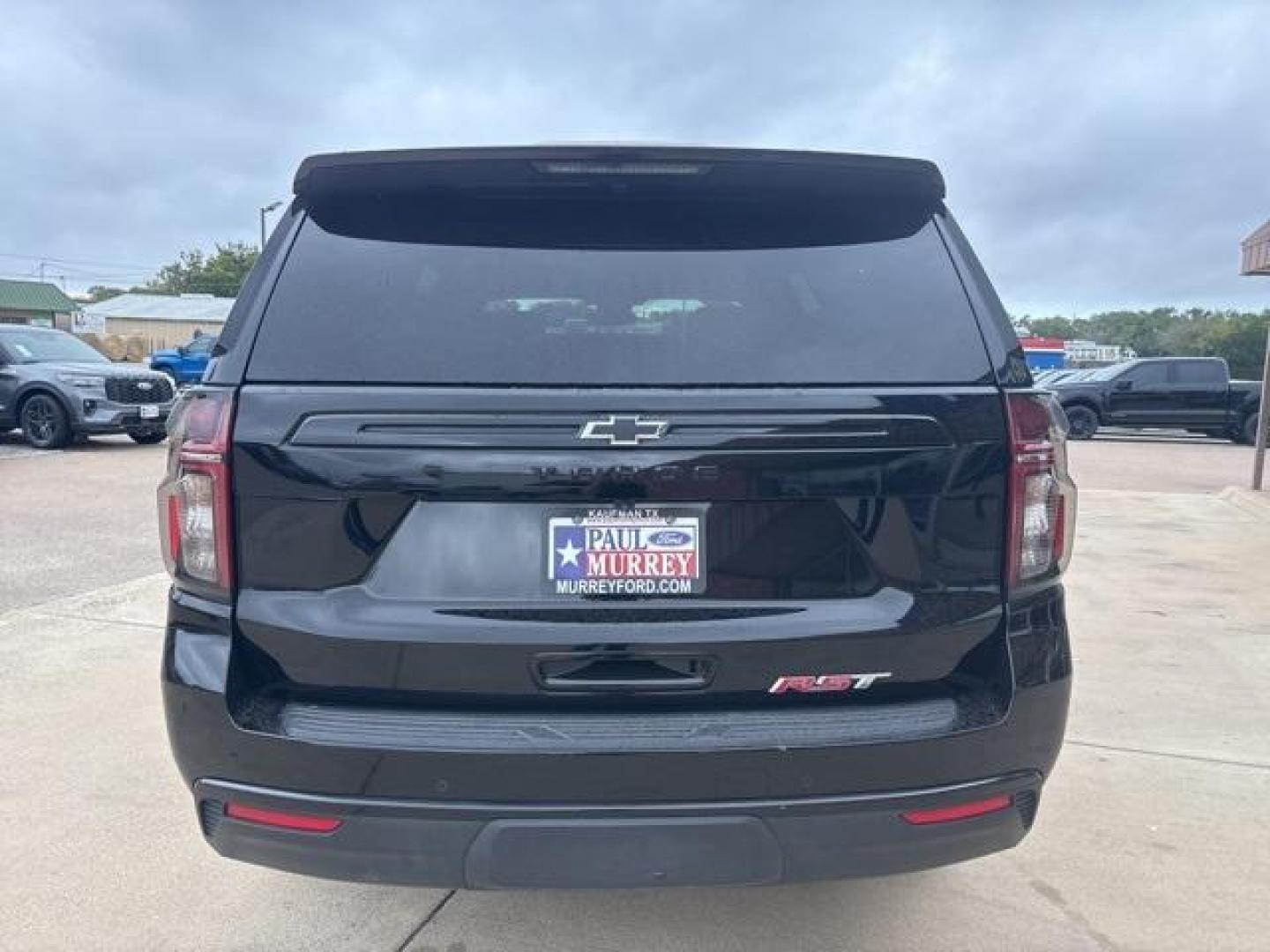 2023 Black /Jet Black/Victory Red Chevrolet Tahoe RST (1GNSKRKD4PR) with an EcoTec3 5.3L V8 engine, Automatic transmission, located at 1105 E Mulberry, Kaufman, TX, 75142, (972) 962-2151, 32.589550, -96.300926 - Black 2023 Chevrolet Tahoe 4D Sport Utility RST 4WD 10-Speed Automatic with Overdrive EcoTec3 5.3L V8 4WD, Jet Black/Victory Red Leather.<br><br><br>Please call Paul Murrey Ford Inc. In Kaufman Texas A Family Dealership Since 1952 Serving the Dallas Fort Worth and East Texas areas for over 70 years. - Photo#3