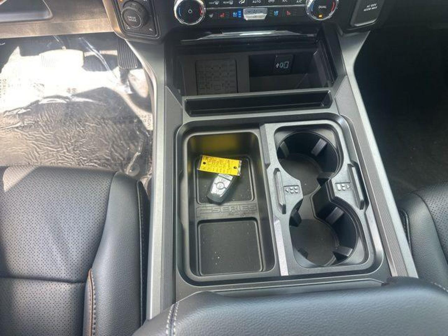 2026 Avalanche /Black Onyx Ford F-250SD Lariat (1FT8W2BT1TE) with an Power Stroke 6.7L V8 DI 32V OHV Turbodiesel engine, Automatic transmission, located at 1105 E Mulberry, Kaufman, TX, 75142, (972) 962-2151, 32.589550, -96.300926 - $4,512 off MSRP!<br><br>4WD, ABS brakes, Alloy wheels, Compass, Electronic Stability Control, Front dual zone A/C, Heated door mirrors, Heated front seats, Heated rear seats, Illuminated entry, Low tire pressure warning, Remote keyless entry, Traction control.<br>Avalanche 2026 Ford F-250SD 4D Crew - Photo#9