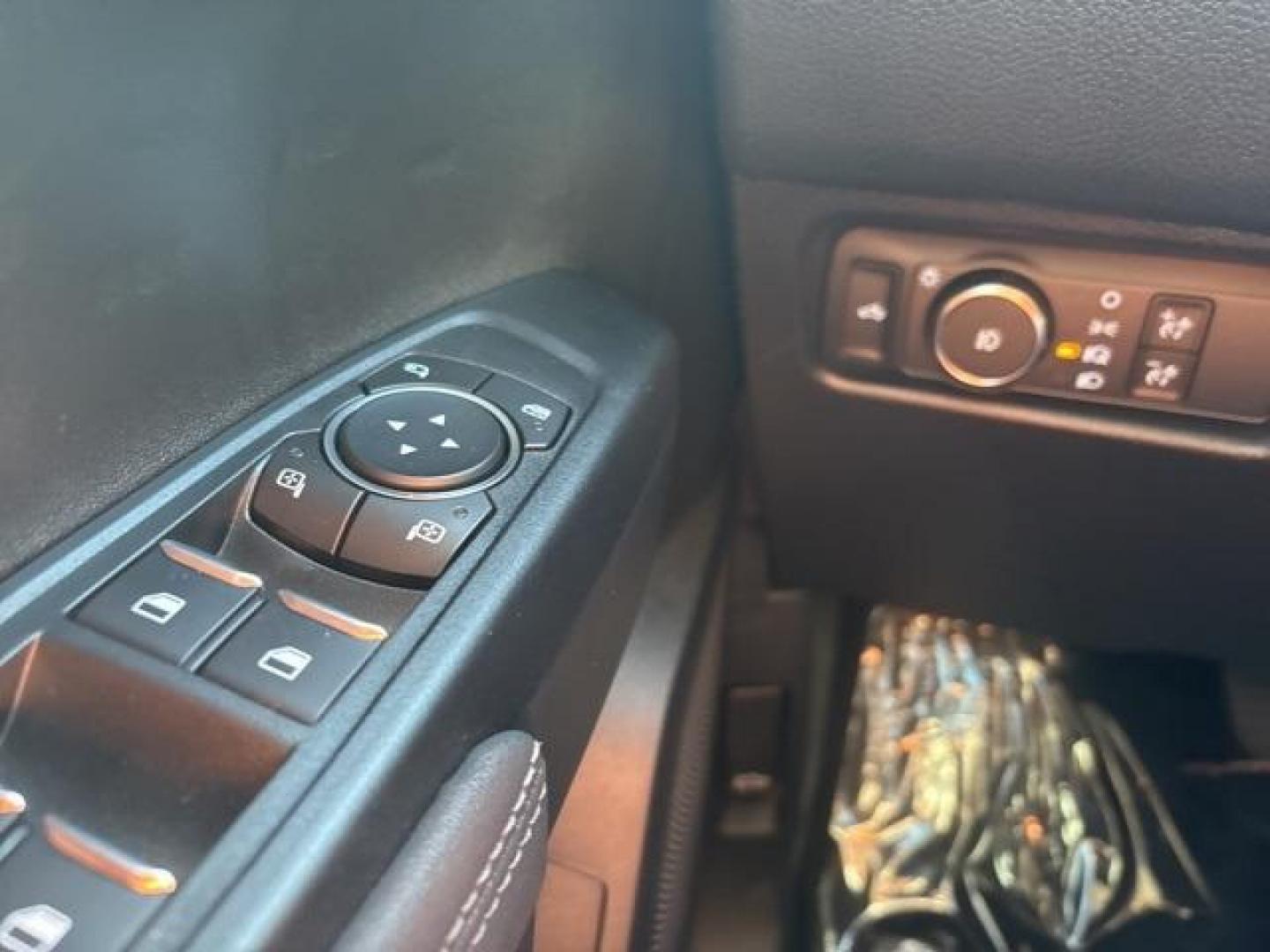 2025 Oxford White /Ebony Ford Ranger XLT (1FTER4HH3SL) with an EcoBoost 2.3L I4 GTDi DOHC Turbocharged VCT engine, Automatic transmission, located at 1105 E Mulberry, Kaufman, TX, 75142, (972) 962-2151, 32.589550, -96.300926 - $4,611 off MSRP!<br><br>4WD.<br>Oxford White 2025 Ford Ranger 4D Crew Cab XLT 4WD 10-Speed Automatic EcoBoost 2.3L I4 GTDi DOHC Turbocharged VCT 20/24 City/Highway MPG Price includes: $1000 - Final Days Mega Bonus Cash. Exp. 01/02/2026 $2000 - Bonus Customer Cash. Exp. 01/05/2026 - Photo#19