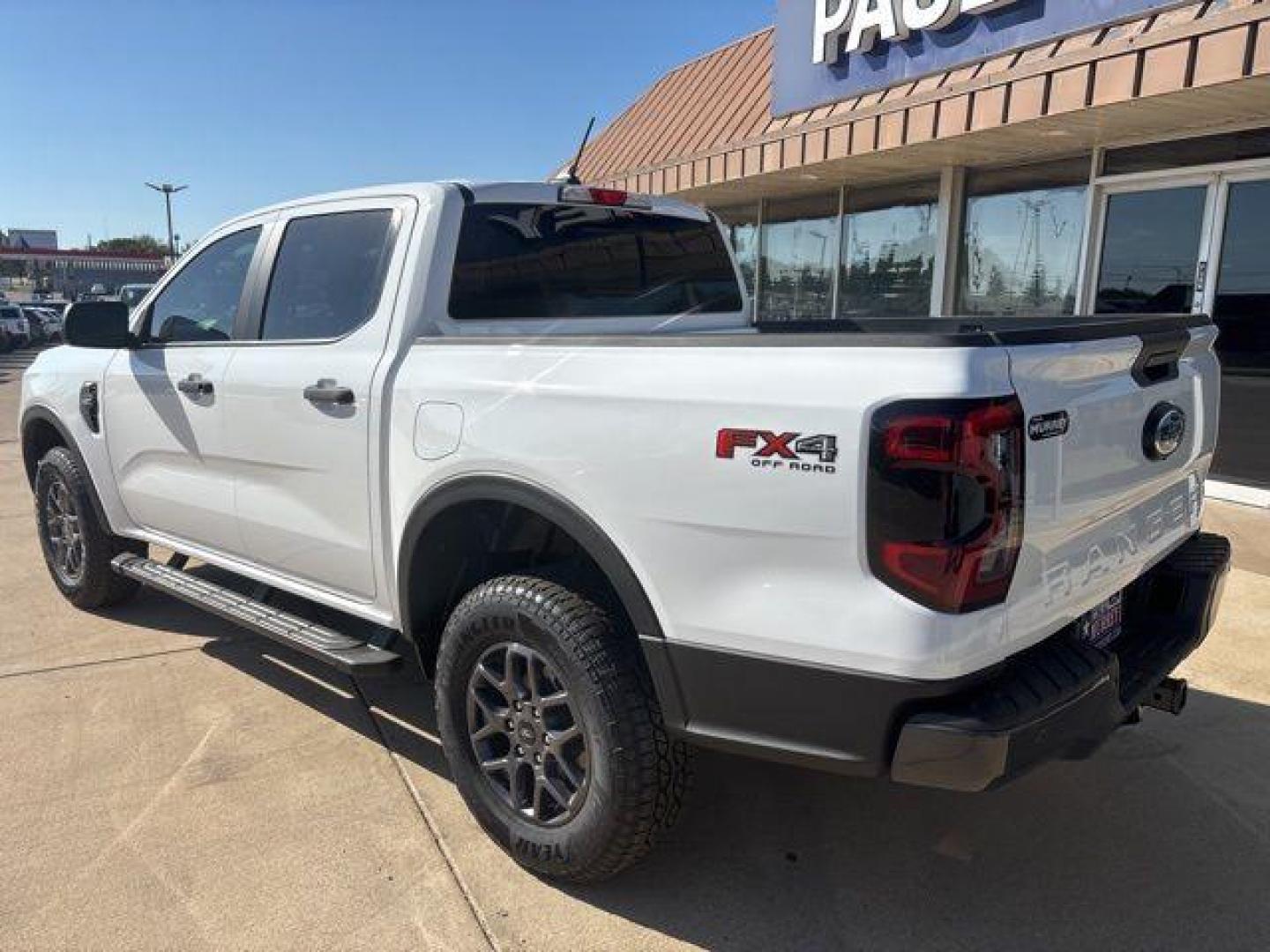 2025 Oxford White /Ebony Ford Ranger XLT (1FTER4HH3SL) with an EcoBoost 2.3L I4 GTDi DOHC Turbocharged VCT engine, Automatic transmission, located at 1105 E Mulberry, Kaufman, TX, 75142, (972) 962-2151, 32.589550, -96.300926 - $4,611 off MSRP!<br><br>4WD.<br>Oxford White 2025 Ford Ranger 4D Crew Cab XLT 4WD 10-Speed Automatic EcoBoost 2.3L I4 GTDi DOHC Turbocharged VCT 20/24 City/Highway MPG Price includes: $1000 - Truck Month Bonus Customer Cash. Exp. 03/31/2026 $2000 - Bonus Customer Cash. Exp. 03/31/2026 - Photo#3