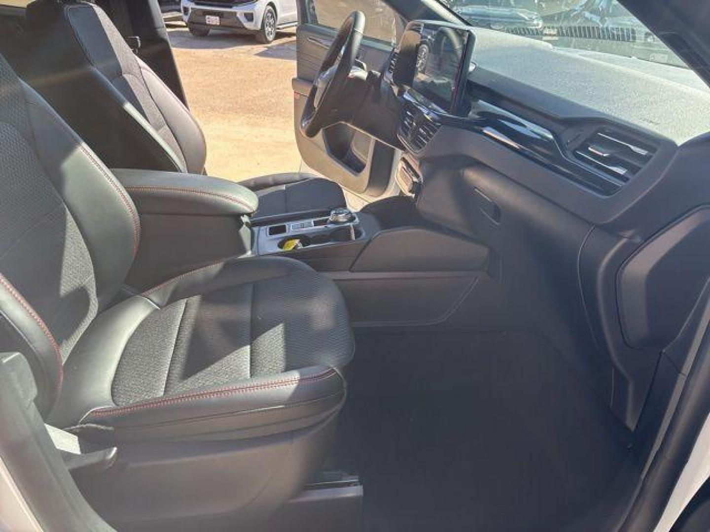 2026 White Metallic /Ebony Ford Escape ST-Line (1FMCU0MN1TU) with an 1.5L EcoBoost engine, Automatic transmission, located at 1105 E Mulberry, Kaufman, TX, 75142, (972) 962-2151, 32.589550, -96.300926 - $3,500 off MSRP!<br><br><br>Star White Metallic Tri-Coat 2026 Ford Escape 4D Sport Utility ST-Line FWD 8-Speed Automatic 1.5L EcoBoost 27/34 City/Highway MPG<br><br>27/34 City/Highway MPG Price includes: $1500 - Retail Customer Cash. Exp. 03/31/2026 $2000 - Bonus Customer Cash. Exp. 03/31/2026 - Photo#17