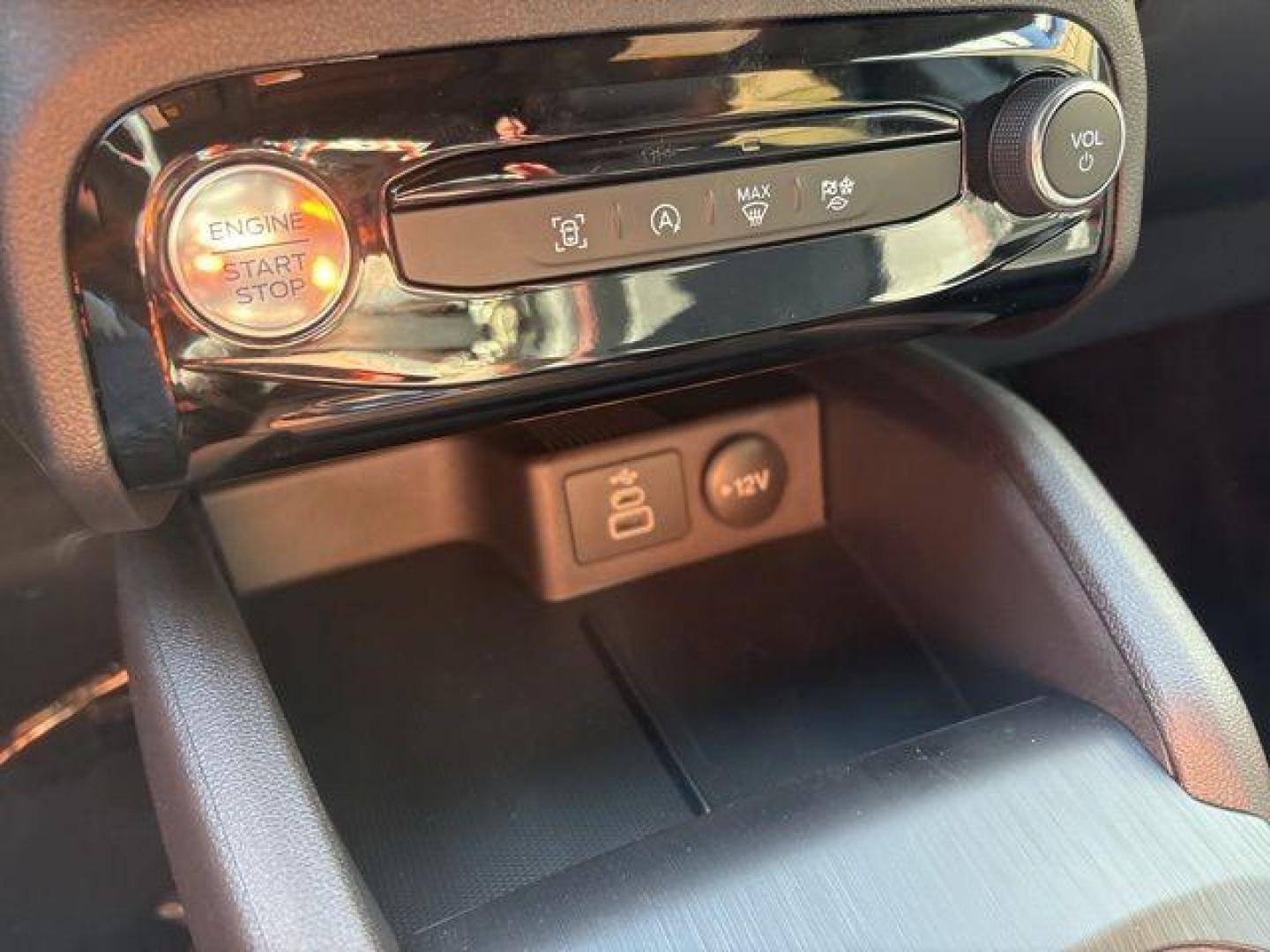 2026 White Metallic /Ebony Ford Escape ST-Line (1FMCU0MN1TU) with an 1.5L EcoBoost engine, Automatic transmission, located at 1105 E Mulberry, Kaufman, TX, 75142, (972) 962-2151, 32.589550, -96.300926 - $3,500 off MSRP!<br><br><br>Star White Metallic Tri-Coat 2026 Ford Escape 4D Sport Utility ST-Line FWD 8-Speed Automatic 1.5L EcoBoost 27/34 City/Highway MPG<br><br>27/34 City/Highway MPG Price includes: $1500 - Retail Customer Cash. Exp. 03/31/2026 $2000 - Bonus Customer Cash. Exp. 03/31/2026 - Photo#24