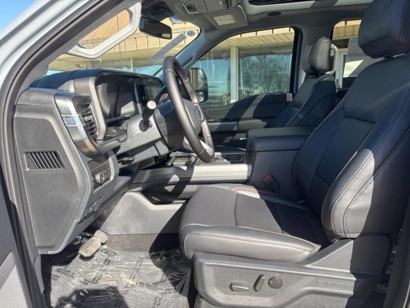2026 Glacier Gray Metallic Tri-Coat /Black Onyx Ford F-250SD Lariat (1FT8W2BM5TE) with an 6.7L High Output Power Stroke V8 Diesel engine, Automatic transmission, located at 1105 E Mulberry, Kaufman, TX, 75142, (972) 962-2151, 32.589550, -96.300926 - Photo#11