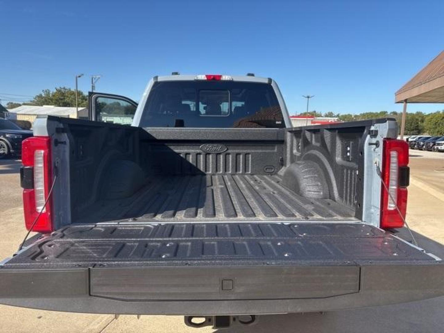 2026 Glacier Gray Metallic Tri-Coat /Black Onyx Ford F-250SD Lariat (1FT8W2BM5TE) with an 6.7L High Output Power Stroke V8 Diesel engine, Automatic transmission, located at 1105 E Mulberry, Kaufman, TX, 75142, (972) 962-2151, 32.589550, -96.300926 - Photo#22