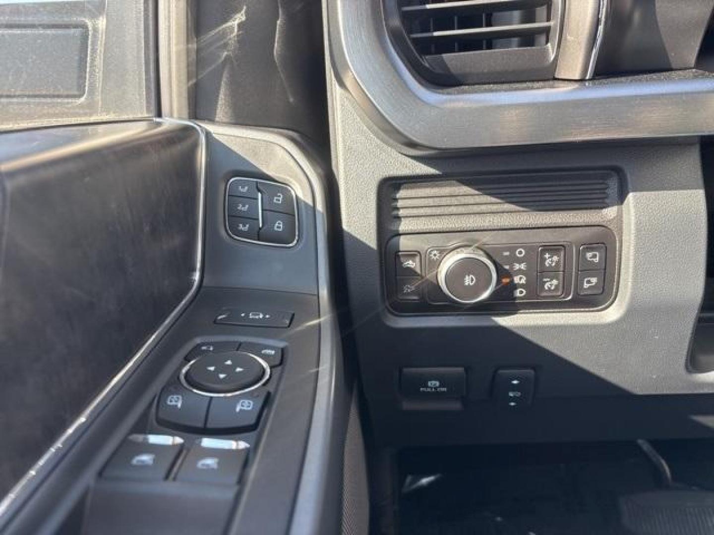 2026 Glacier Gray Metallic Tri-Coat /Black Onyx Ford F-250SD Lariat (1FT8W2BM5TE) with an 6.7L High Output Power Stroke V8 Diesel engine, Automatic transmission, located at 1105 E Mulberry, Kaufman, TX, 75142, (972) 962-2151, 32.589550, -96.300926 - Photo#24