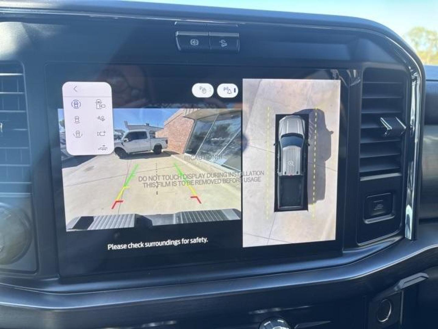 2026 Agate Black Metallic /Black Onyx Ford F-350SD Lariat (1FT8W3DT0TE) with an Power Stroke 6.7L V8 DI 32V OHV Turbodiesel engine, Automatic transmission, located at 1105 E Mulberry, Kaufman, TX, 75142, (972) 962-2151, 32.589550, -96.300926 - Agate Black Metallic 2026 Ford F-350SD 4D Crew Cab Lariat DRW 4WD 10-Speed Automatic Power Stroke 6.7L V8 DI 32V OHV Turbodiesel 4WD. - Photo#27