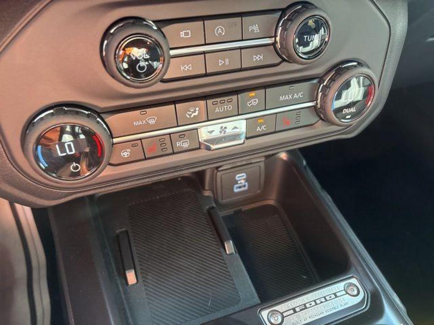 2025 Shadow Black /Black Ford Bronco Outer Banks (1FMEE8BP0SL) with an 2.7L EcoBoost V6 engine, Automatic transmission, located at 1105 E Mulberry, Kaufman, TX, 75142, (972) 962-2151, 32.589550, -96.300926 - $5,532 off MSRP!<br><br><br>Shadow Black 2025 Ford Bronco 4D Sport Utility Outer Banks 4WD 10-Speed Automatic 2.7L EcoBoost V6 19/21 City/Highway MPG Price includes: $3000 - Retail Customer Cash. Exp. 03/31/2026 - Photo#25