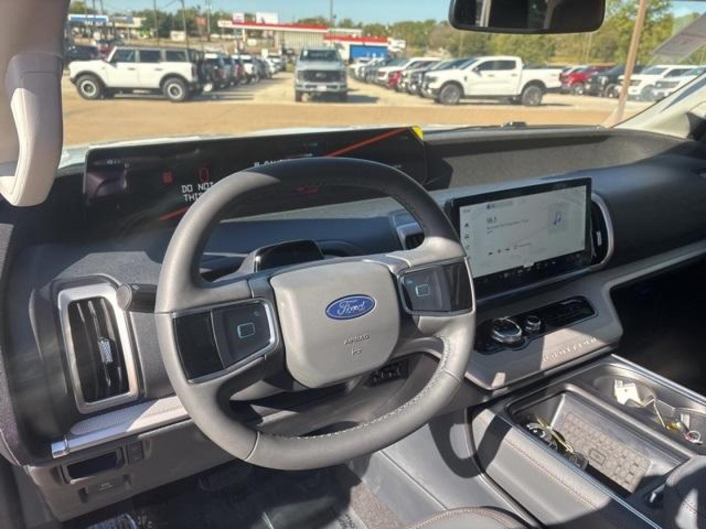 2025 Space Silver Metallic /Gray Ford Expedition Active (1FMJU1H80SE) with an EcoBoost 3.5L V6 GTDi DOHC 24V Twin Turbocharged engine, Automatic transmission, located at 1105 E Mulberry, Kaufman, TX, 75142, (972) 962-2151, 32.589550, -96.300926 - $2,166 off MSRP!<br><br><br>Space Silver Metallic 2025 Ford Expedition 4D Sport Utility Active RWD 10-Speed Automatic EcoBoost 3.5L V6 GTDi DOHC 24V Twin Turbocharged - Photo#12