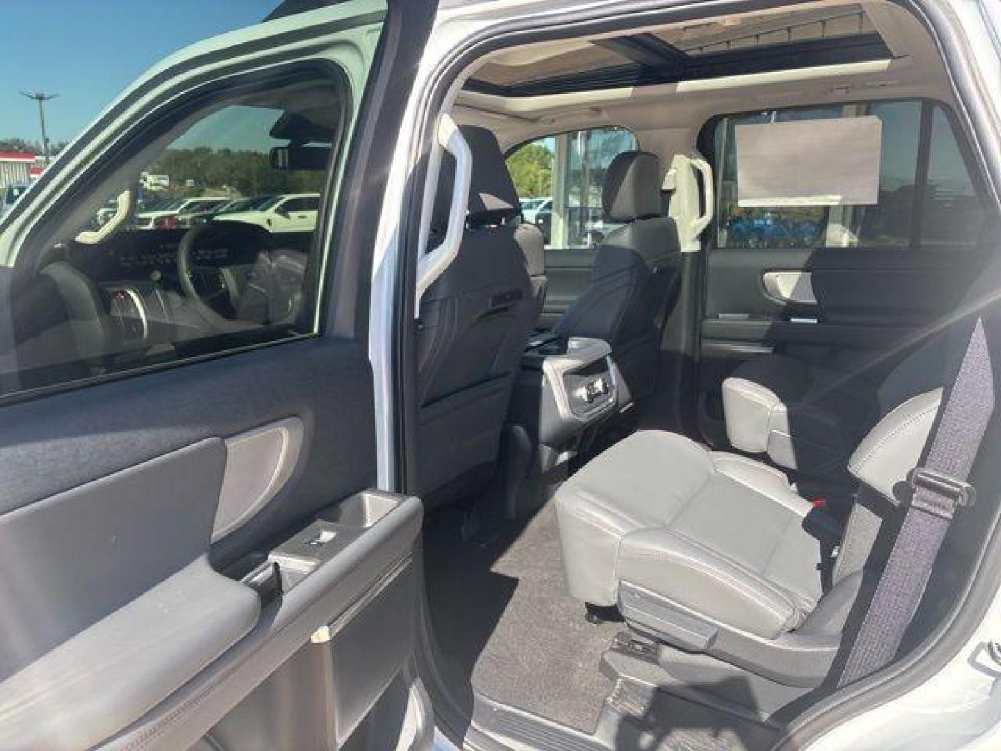 2025 Silver Metallic /Dark Gray Ford Expedition Active (1FMJU1H80SE) with an EcoBoost 3.5L V6 GTDi DOHC 24V Twin Turbocharged engine, Automatic transmission, located at 1105 E Mulberry, Kaufman, TX, 75142, (972) 962-2151, 32.589550, -96.300926 - Photo#13