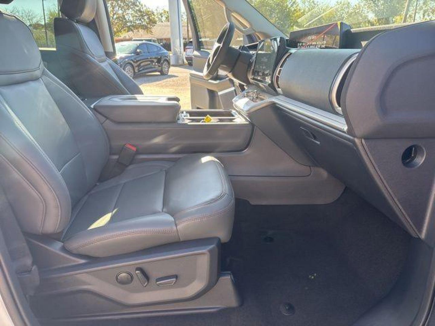 2025 Silver Metallic /Dark Gray Ford Expedition Active (1FMJU1H80SE) with an EcoBoost 3.5L V6 GTDi DOHC 24V Twin Turbocharged engine, Automatic transmission, located at 1105 E Mulberry, Kaufman, TX, 75142, (972) 962-2151, 32.589550, -96.300926 - Photo#20