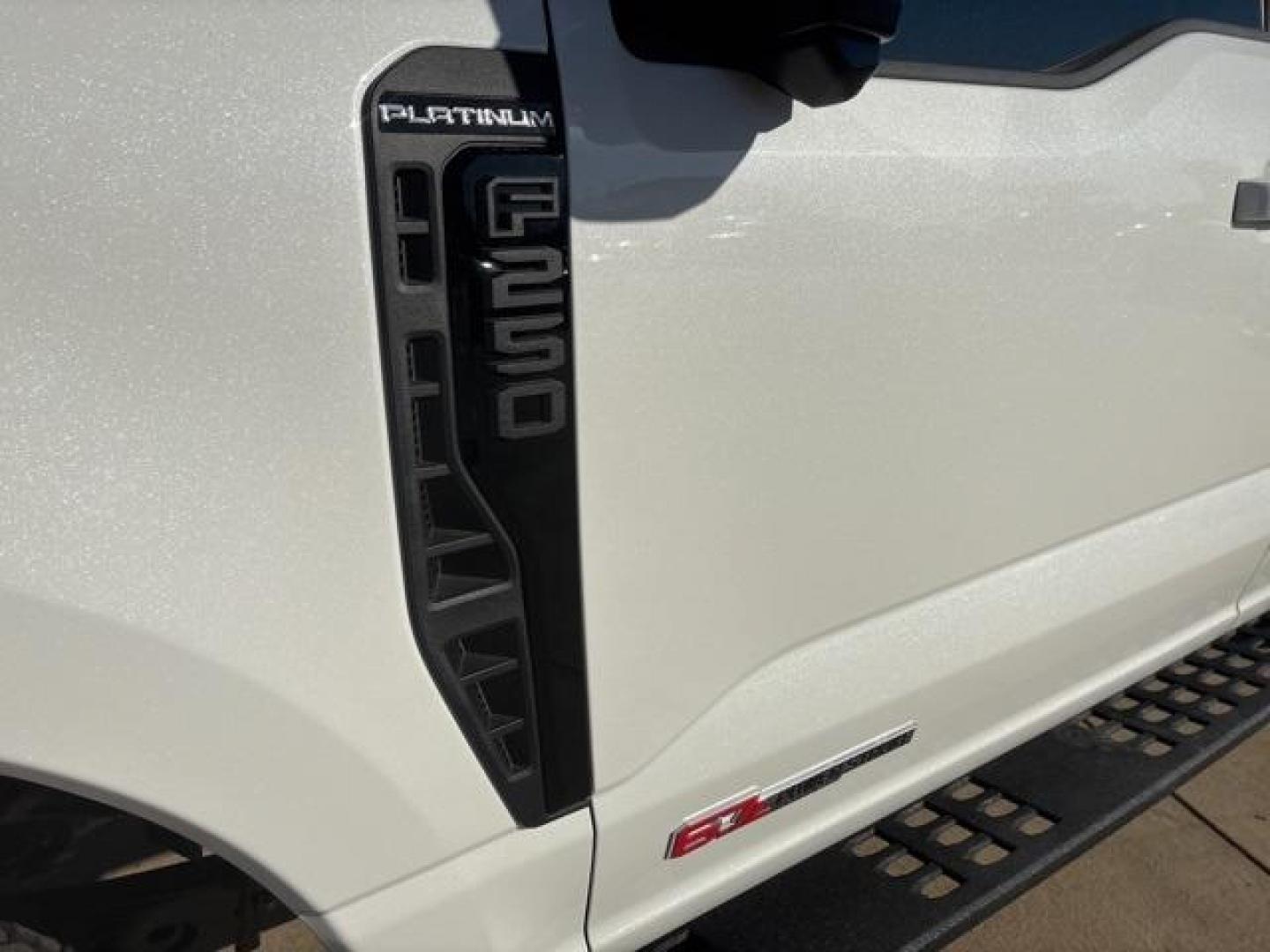 2026 Star White Metallic Tri-Coat /Black Onyx Ford F-250SD (1FT8W2BM5TE) with an 6.7L High Output Power Stroke V8 Diesel engine, Automatic transmission, located at 1105 E Mulberry, Kaufman, TX, 75142, (972) 962-2151, 32.589550, -96.300926 - Star White Metallic Tri-Coat 2026 Ford F-250SD 4D Crew Cab 4WD 10-Speed Automatic 6.7L High Output Power Stroke V8 Diesel 4WD. - Photo#7