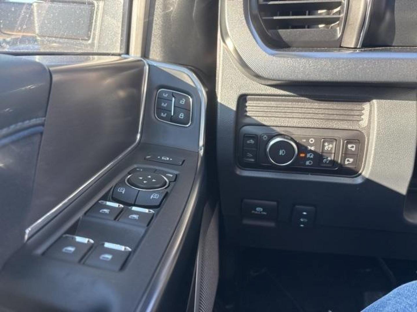 2026 Star White Metallic Tri-Coat /Black Onyx Ford F-250SD (1FT8W2BM5TE) with an 6.7L High Output Power Stroke V8 Diesel engine, Automatic transmission, located at 1105 E Mulberry, Kaufman, TX, 75142, (972) 962-2151, 32.589550, -96.300926 - Star White Metallic Tri-Coat 2026 Ford F-250SD 4D Crew Cab 4WD 10-Speed Automatic 6.7L High Output Power Stroke V8 Diesel 4WD. - Photo#22