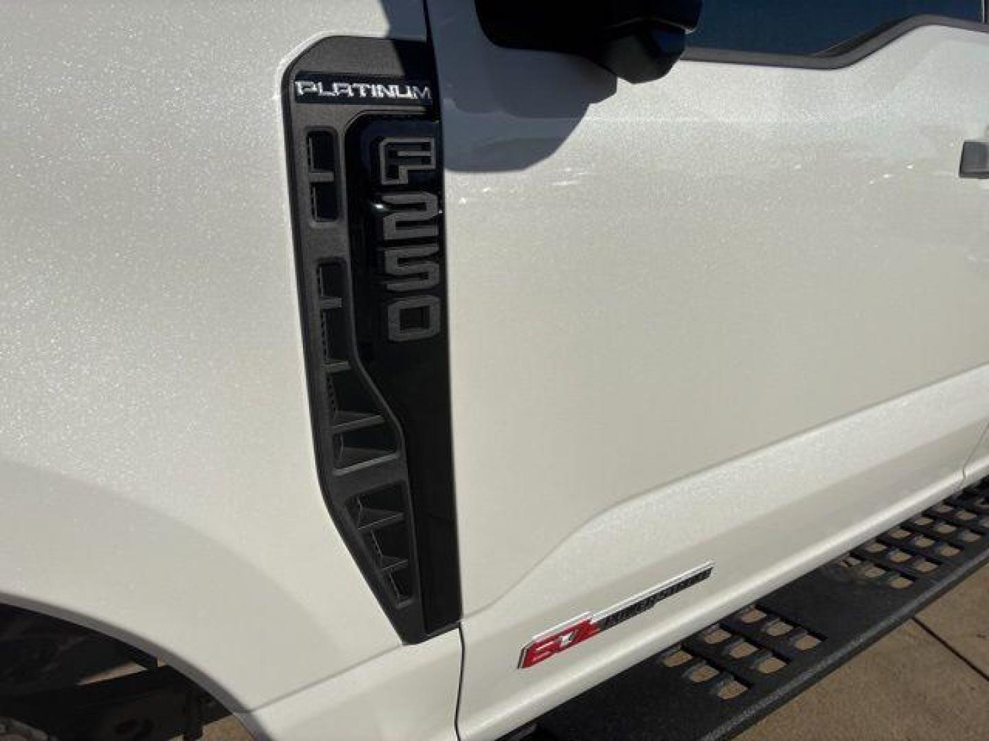 2026 White Metallic /Black Onyx/Platinum Blue Ford F-250SD Platinum (1FT8W2BM5TE) with an 6.7L High Output Power Stroke V8 Diesel engine, Automatic transmission, located at 1105 E Mulberry, Kaufman, TX, 75142, (972) 962-2151, 32.589550, -96.300926 - $5,541 off MSRP!<br><br>4WD, ABS brakes, Alloy wheels, Compass, Electronic Stability Control, Front dual zone A/C, Heated door mirrors, Heated front seats, Heated rear seats, Illuminated entry, Low tire pressure warning, Remote keyless entry, Traction control.<br>Star White Metallic Tri-Coat 2026 Fo - Photo#7