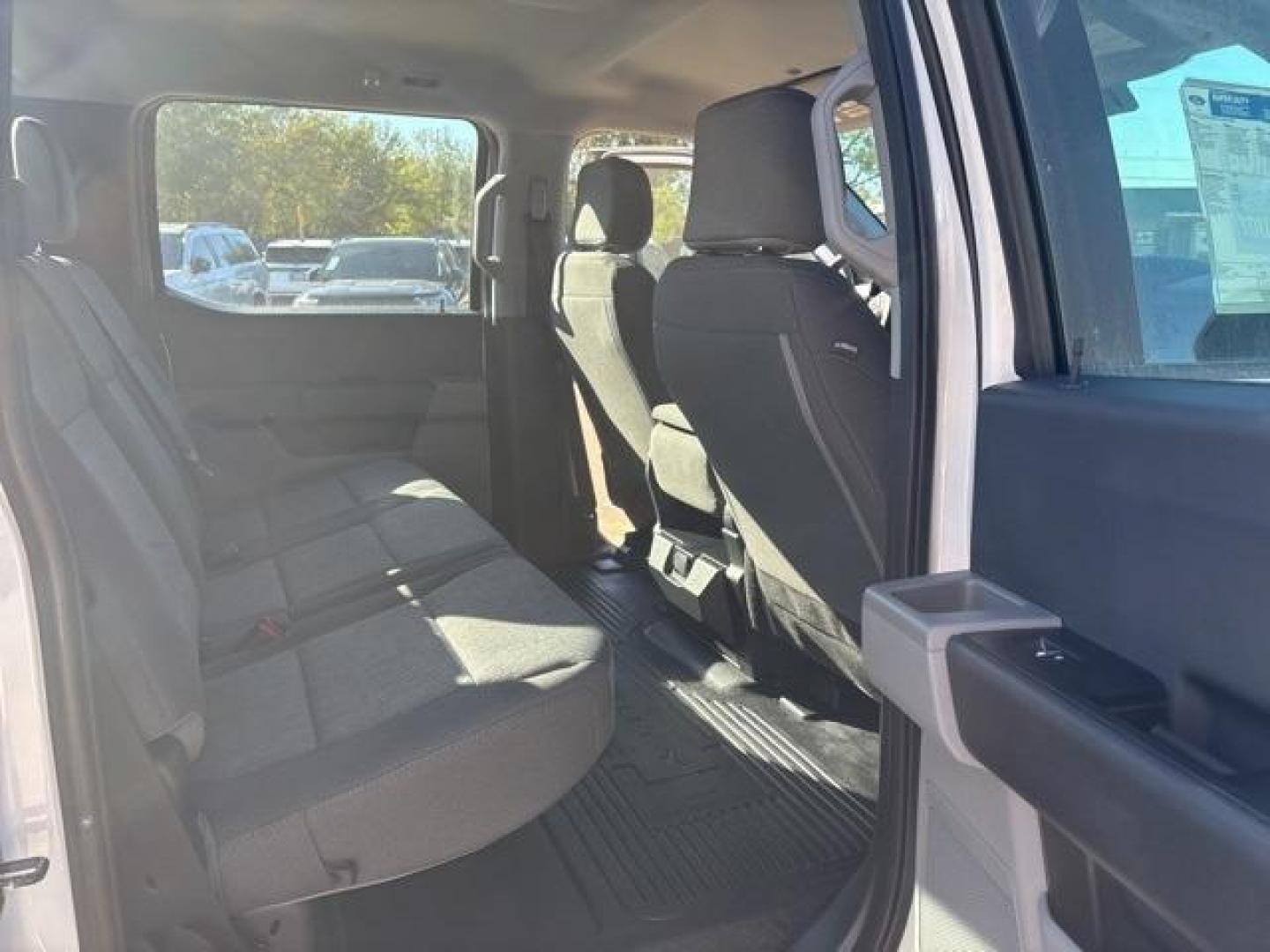 2026 White /Dark Slate Ford F-250SD (1FT7W2AA2TE) with an 6.8L V8 engine, Automatic transmission, located at 1105 E Mulberry, Kaufman, TX, 75142, (972) 962-2151, 32.589550, -96.300926 - Photo#19