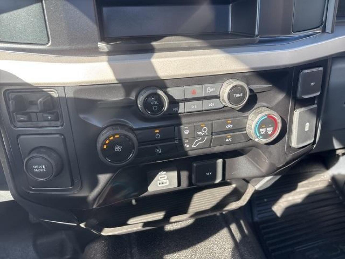 2026 White /Dark Slate Ford F-250SD (1FT7W2AA2TE) with an 6.8L V8 engine, Automatic transmission, located at 1105 E Mulberry, Kaufman, TX, 75142, (972) 962-2151, 32.589550, -96.300926 - Photo#23