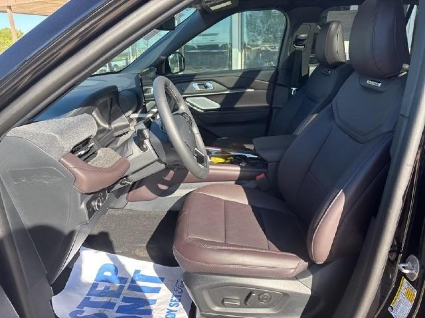 2025 Agate Black Metallic /Mojave Dusk Interior Ford Explorer Platinum (1FMUK7HH1SG) with an 2.3L EcoBoost I-4 engine, Automatic transmission, located at 1105 E Mulberry, Kaufman, TX, 75142, (972) 962-2151, 32.589550, -96.300926 - $3,552 off MSRP!<br><br><br>Agate Black Metallic 2025 Ford Explorer 4D Sport Utility Platinum RWD 10-Speed Automatic 2.3L EcoBoost I-4 20/29 City/Highway MPG<br><br>20/29 City/Highway MPG Price includes: $1500 - Bonus Customer Cash. Exp. 01/05/2026 - Photo#10
