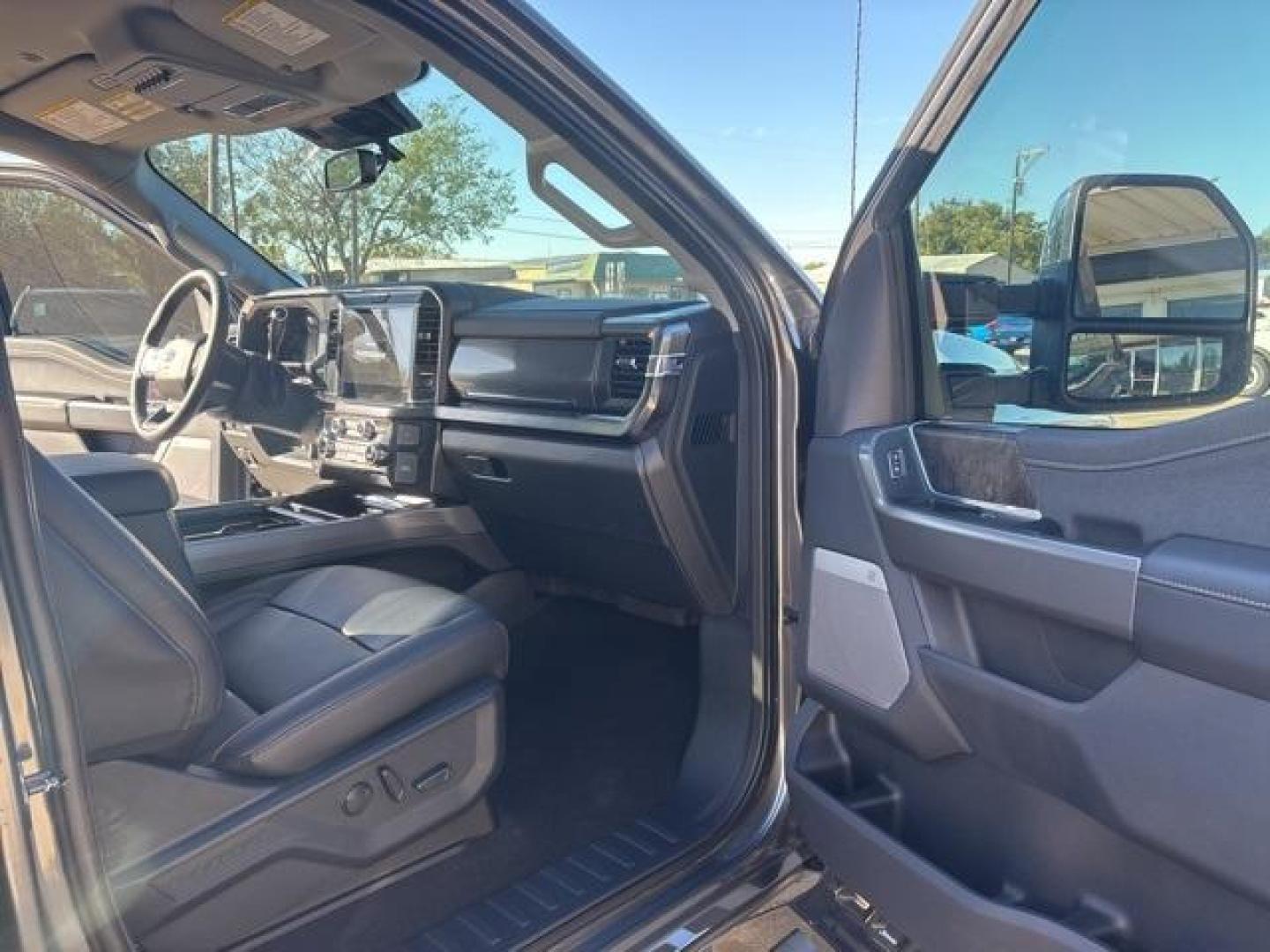 2026 Carbonized Gray Metallic /Black Onyx Ford F-250SD Lariat (1FT8W2BT2TE) with an Power Stroke 6.7L V8 DI 32V OHV Turbodiesel engine, Automatic transmission, located at 1105 E Mulberry, Kaufman, TX, 75142, (972) 962-2151, 32.589550, -96.300926 - Carbonized Gray Metallic 2026 Ford F-250SD 4D Crew Cab Lariat 4WD 10-Speed Automatic Power Stroke 6.7L V8 DI 32V OHV Turbodiesel 4WD. - Photo#16