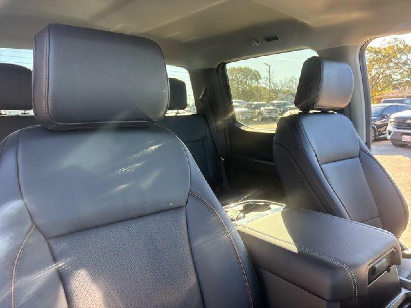 2026 Gray Metallic /Black Onyx Ford F-250SD Lariat (1FT8W2BT2TE) with an Power Stroke 6.7L V8 DI 32V OHV Turbodiesel engine, Automatic transmission, located at 1105 E Mulberry, Kaufman, TX, 75142, (972) 962-2151, 32.589550, -96.300926 - $4,263 off MSRP!<br><br>4WD.<br>Carbonized Gray Metallic 2026 Ford F-250SD 4D Crew Cab Lariat 4WD 10-Speed Automatic Power Stroke 6.7L V8 DI 32V OHV Turbodiesel - Photo#19