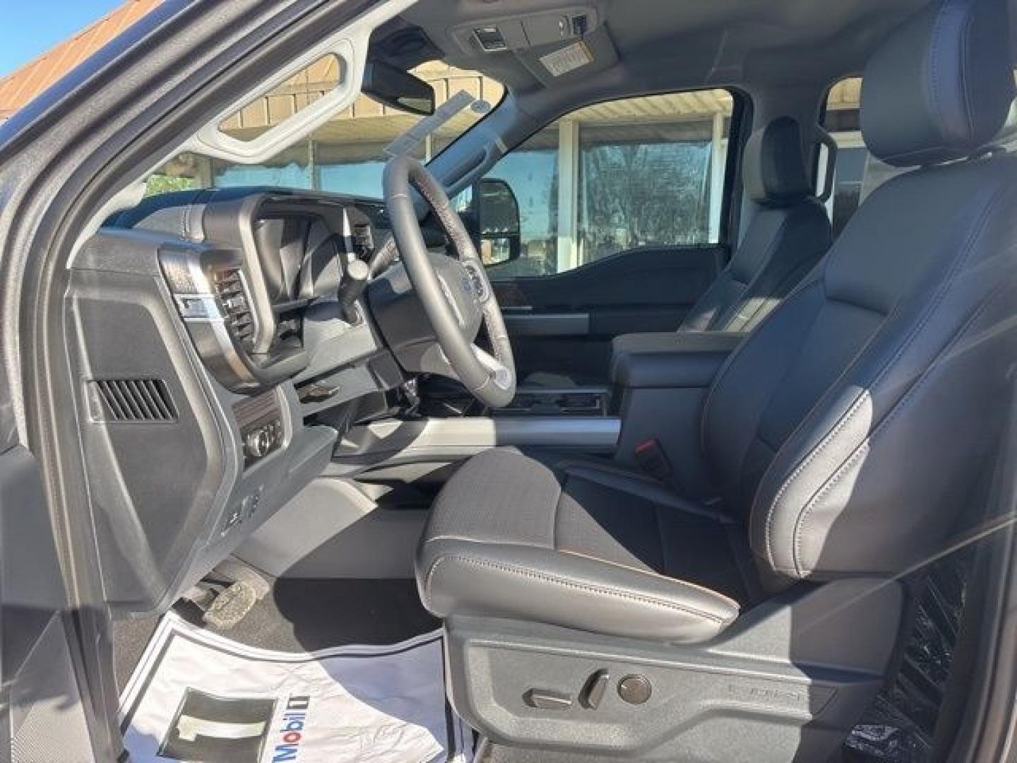 2026 Gray Metallic /Black Onyx Ford F-250SD Lariat (1FT8W2BT2TE) with an Power Stroke 6.7L V8 DI 32V OHV Turbodiesel engine, Automatic transmission, located at 1105 E Mulberry, Kaufman, TX, 75142, (972) 962-2151, 32.589550, -96.300926 - $5,263 off MSRP!<br><br>4WD.<br>Carbonized Gray Metallic 2026 Ford F-250SD 4D Crew Cab Lariat 4WD 10-Speed Automatic Power Stroke 6.7L V8 DI 32V OHV Turbodiesel Price includes: $1000 - Retail Customer Cash. Exp. 09/30/2026- Photo#11
