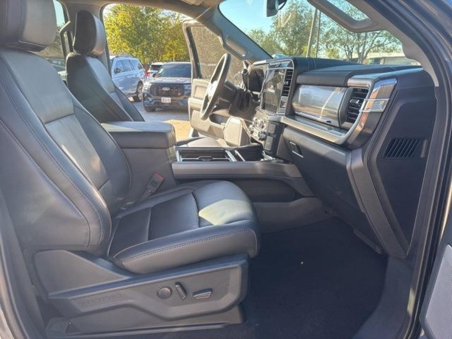 2026 Gray Metallic /Black Onyx Ford F-250SD Lariat (1FT8W2BT2TE) with an Power Stroke 6.7L V8 DI 32V OHV Turbodiesel engine, Automatic transmission, located at 1105 E Mulberry, Kaufman, TX, 75142, (972) 962-2151, 32.589550, -96.300926 - $5,263 off MSRP!<br><br>4WD.<br>Carbonized Gray Metallic 2026 Ford F-250SD 4D Crew Cab Lariat 4WD 10-Speed Automatic Power Stroke 6.7L V8 DI 32V OHV Turbodiesel Price includes: $1000 - Retail Customer Cash. Exp. 09/30/2026- Photo#17