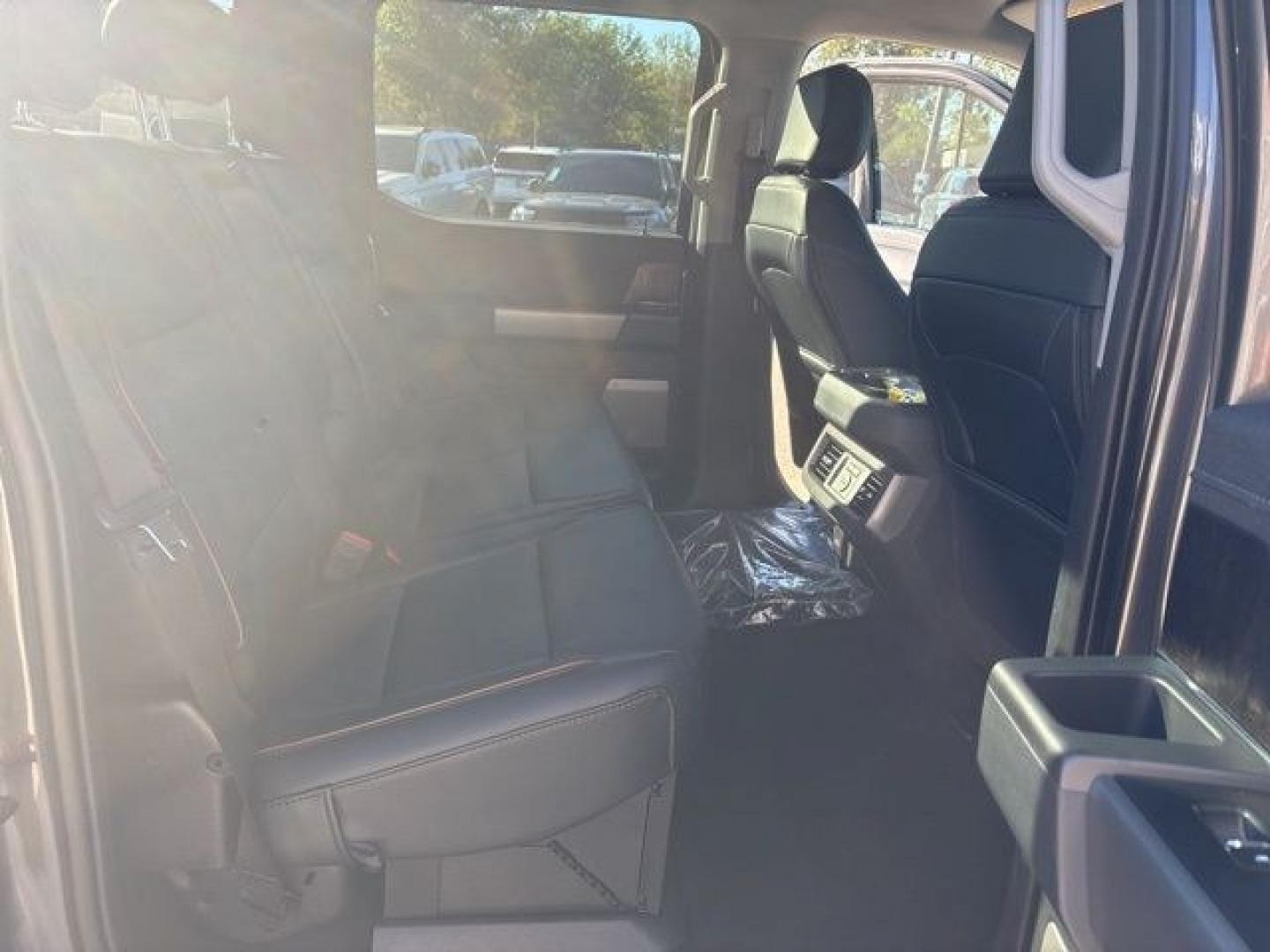 2026 Gray Metallic /Black Onyx Ford F-250SD Lariat (1FT8W2BT2TE) with an Power Stroke 6.7L V8 DI 32V OHV Turbodiesel engine, Automatic transmission, located at 1105 E Mulberry, Kaufman, TX, 75142, (972) 962-2151, 32.589550, -96.300926 - $5,263 off MSRP!<br><br>4WD.<br>Carbonized Gray Metallic 2026 Ford F-250SD 4D Crew Cab Lariat 4WD 10-Speed Automatic Power Stroke 6.7L V8 DI 32V OHV Turbodiesel Price includes: $1000 - Retail Customer Cash. Exp. 09/30/2026- Photo#21
