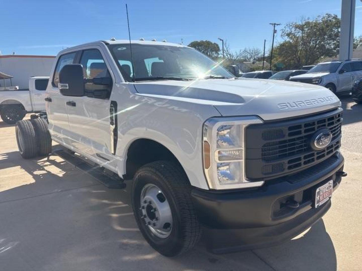 2026 Oxford White /Medium Dark Slate Ford F-350SD XL (1FD8W3HT8TE) with an Power Stroke 6.7L V8 DI 32V OHV Turbodiesel engine, Automatic transmission, located at 1105 E Mulberry, Kaufman, TX, 75142, (972) 962-2151, 32.589550, -96.300926 - Photo#6