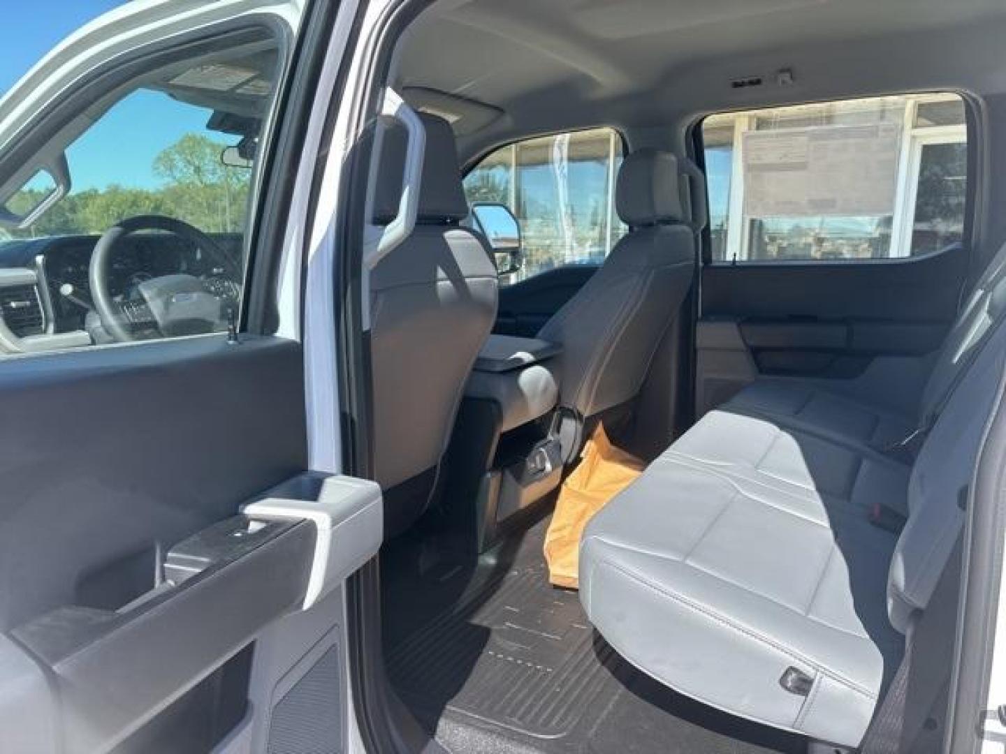 2026 Oxford White /Medium Dark Slate Ford F-350SD XL (1FD8W3HT8TE) with an Power Stroke 6.7L V8 DI 32V OHV Turbodiesel engine, Automatic transmission, located at 1105 E Mulberry, Kaufman, TX, 75142, (972) 962-2151, 32.589550, -96.300926 - Photo#13