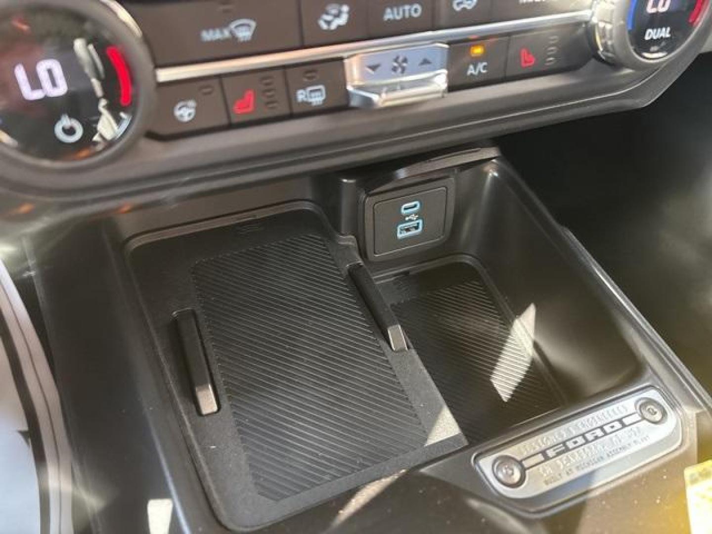 2025 Oxford White /Black Ford Bronco Outer Banks (1FMEE8BP1SL) with an 2.7L EcoBoost V6 engine, Automatic transmission, located at 1105 E Mulberry, Kaufman, TX, 75142, (972) 962-2151, 32.589550, -96.300926 - Photo#27