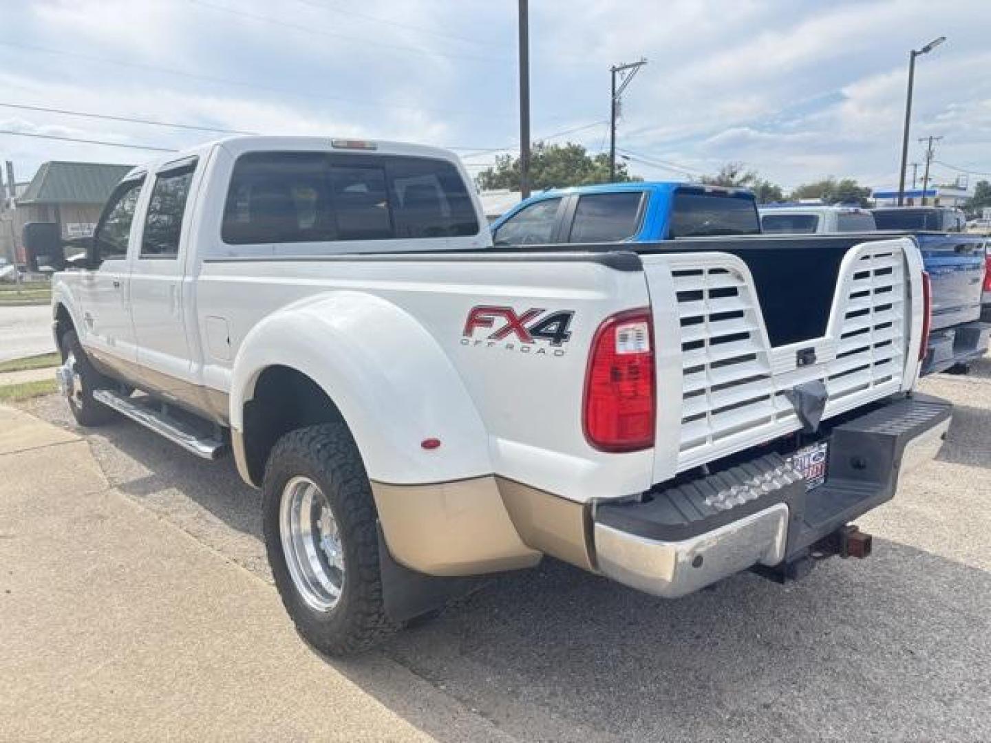 2012 White Ford F-350SD Lariat (1FT8W3DT2CE) with an Power Stroke 6.7L V8 DI 32V OHV Turbodiesel engine, Automatic transmission, located at 1105 E Mulberry, Kaufman, TX, 75142, (972) 962-2151, 32.589550, -96.300926 - White 2012 Ford F-350SD 4D Crew Cab Lariat DRW 4WD TorqShift 6-Speed Automatic with Overdrive Power Stroke 6.7L V8 DI 32V OHV Turbodiesel 4WD.<br><br><br>Recent Arrival! Odometer is 49689 miles below market average!<br><br>Awards:<br> * 2012 KBB.com Brand Image Awards<br>Please call Paul Murrey For - Photo#3