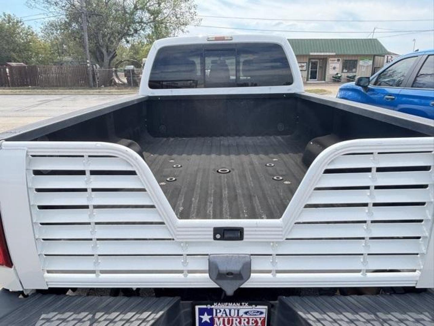 2012 White Ford F-350SD Lariat (1FT8W3DT2CE) with an Power Stroke 6.7L V8 DI 32V OHV Turbodiesel engine, Automatic transmission, located at 1105 E Mulberry, Kaufman, TX, 75142, (972) 962-2151, 32.589550, -96.300926 - White 2012 Ford F-350SD 4D Crew Cab Lariat DRW 4WD TorqShift 6-Speed Automatic with Overdrive Power Stroke 6.7L V8 DI 32V OHV Turbodiesel 4WD.<br><br><br>Recent Arrival! Odometer is 49689 miles below market average!<br><br>Awards:<br> * 2012 KBB.com Brand Image Awards<br>Please call Paul Murrey For - Photo#4