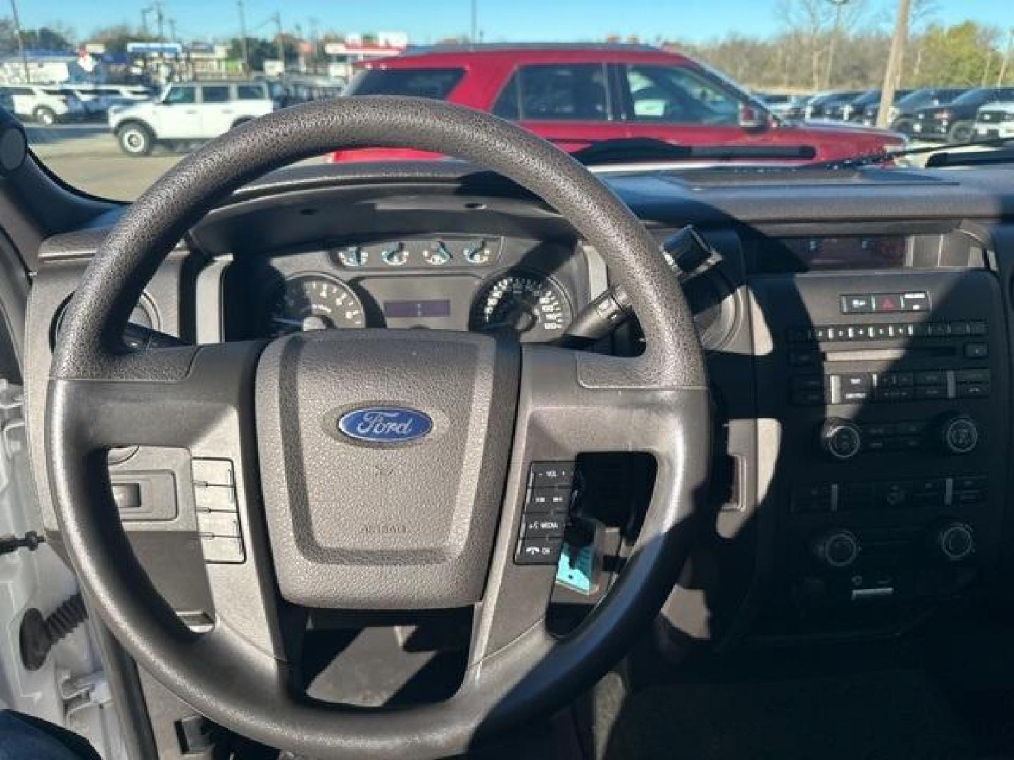 2014 Oxford White /Black Ford F-150 STX (1FTFW1EFXEK) with an 5.0L V8 FFV engine, Automatic transmission, located at 1105 E Mulberry, Kaufman, TX, 75142, (972) 962-2151, 32.589550, -96.300926 - Oxford White 2014 Ford F-150 4D SuperCrew STX 4WD 6-Speed Automatic Electronic 5.0L V8 FFV 4WD.<br><br><br>Awards:<br> * 2014 KBB.com Brand Image Awards<br>Please call Paul Murrey Ford Inc. In Kaufman Texas A Family Dealership Since 1952 Serving the Dallas Fort Worth and East Texas areas for over 7 - Photo#7