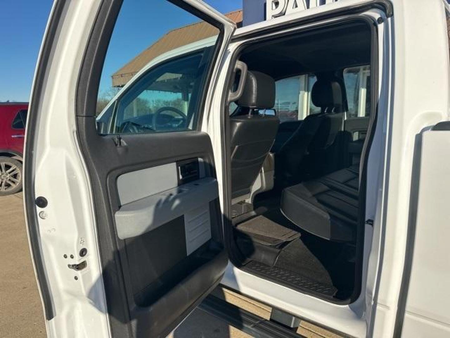 2014 Oxford White /Black Ford F-150 STX (1FTFW1EFXEK) with an 5.0L V8 FFV engine, Automatic transmission, located at 1105 E Mulberry, Kaufman, TX, 75142, (972) 962-2151, 32.589550, -96.300926 - Oxford White 2014 Ford F-150 4D SuperCrew STX 4WD 6-Speed Automatic Electronic 5.0L V8 FFV 4WD.<br><br><br>Awards:<br> * 2014 KBB.com Brand Image Awards<br>Please call Paul Murrey Ford Inc. In Kaufman Texas A Family Dealership Since 1952 Serving the Dallas Fort Worth and East Texas areas for over 7 - Photo#9