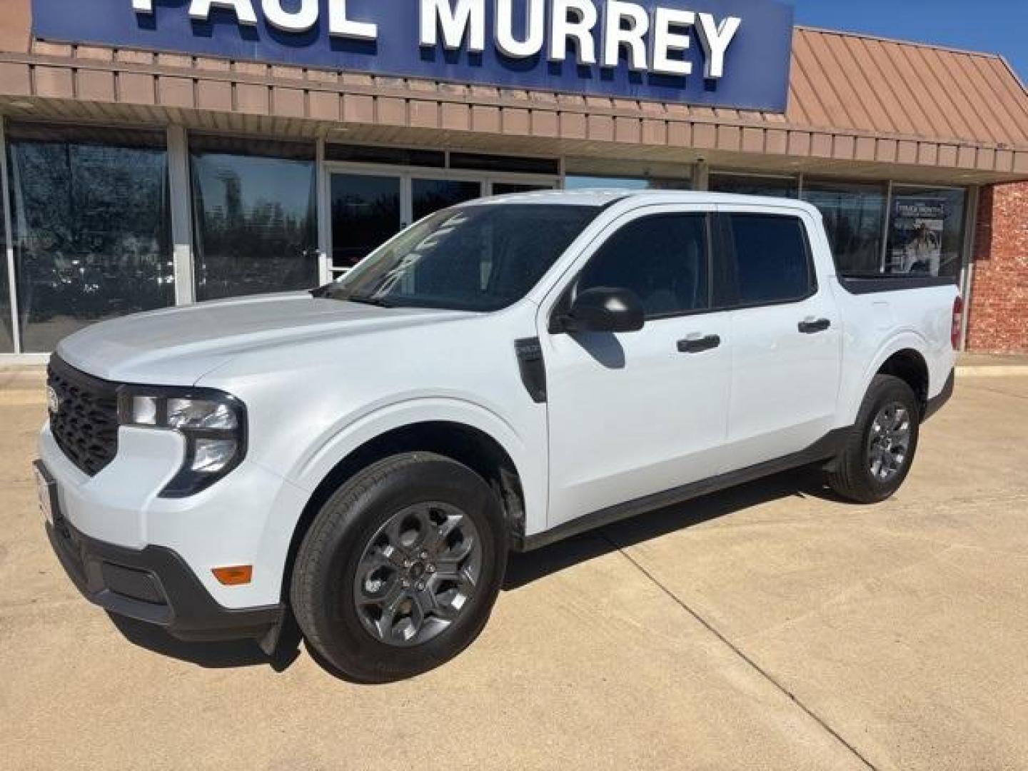 2025 White /Blue Ford Maverick XLT (3FTTW8JA3SR) with an EcoBoost 2.0L I4 GTDi DOHC Turbocharged VCT engine, Automatic transmission, located at 1105 E Mulberry, Kaufman, TX, 75142, (972) 962-2151, 32.589550, -96.300926 - $2,000 off MSRP! Priced below KBB Fair Purchase Price!<br><br><br>White 2025 Ford Maverick 4D Crew Cab XLT AWD 8-Speed Automatic EcoBoost 2.0L I4 GTDi DOHC Turbocharged VCT 22/30 City/Highway MPG<br><br>22/30 City/Highway MPG Price includes: $1000 - Final Days Mega Bonus Cash. Exp. 01/02/2026 $1000 - Photo#2